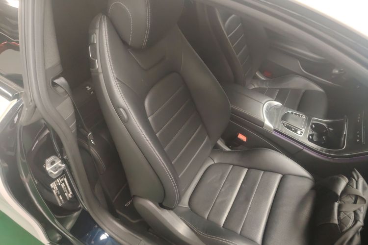 奔驰C级(进口) 2021款 C 260 轿跑车局部细节41