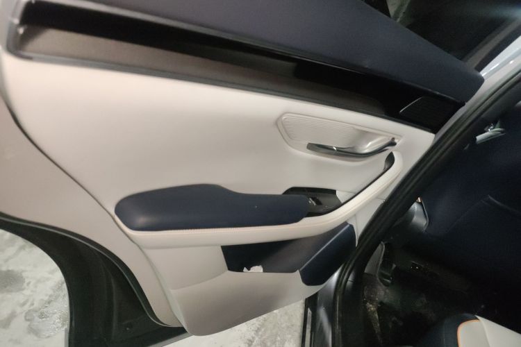 比亚迪 宋PLUS新能源 2021款 DM-i 110KM 旗舰型中控内饰7008