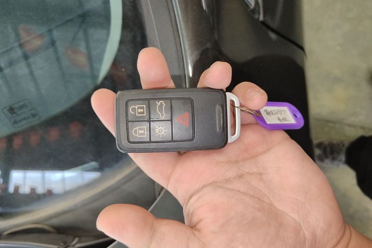 沃尔沃S60 2018款 S60L T3 智进进取版中控内饰11