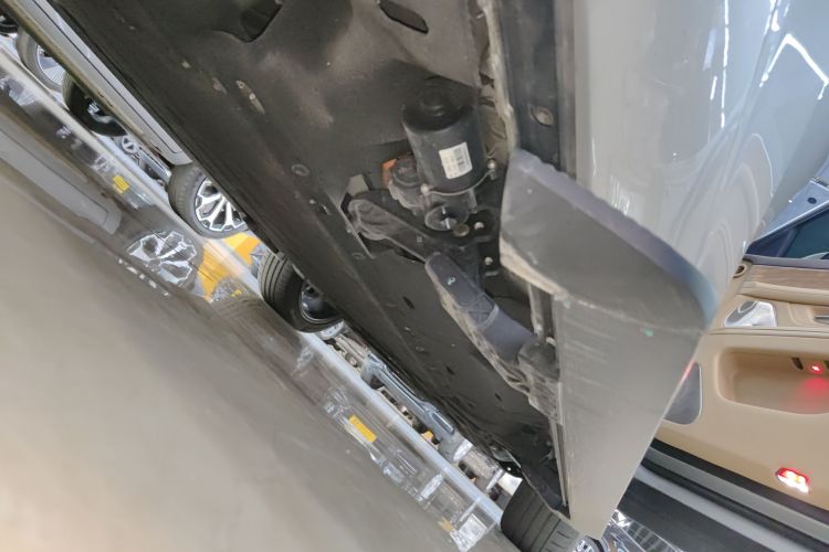 鸿蒙智行 问界M7 2024款 1.5T 四驱Plus版 5座局部细节9001