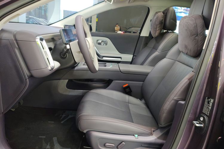 零跑汽车 零跑B01 2025款 650悦享版中控内饰19