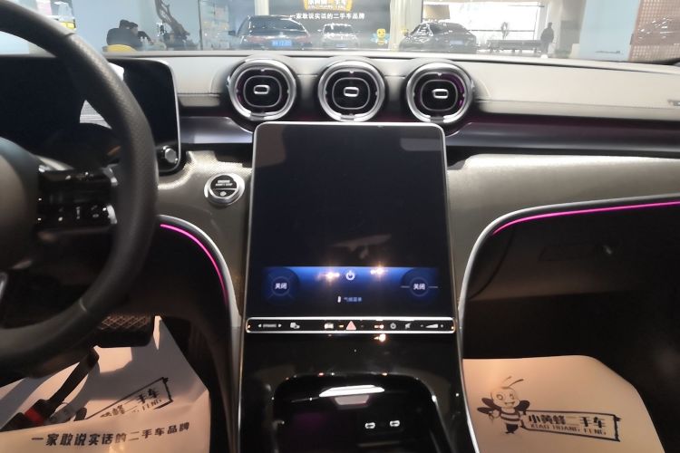 奔驰C级 2025款 C 260 L 皓夜运动版局部细节16