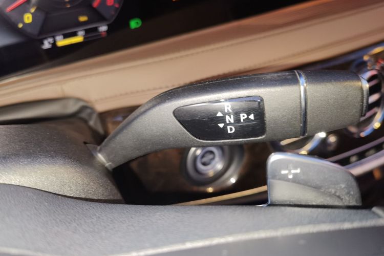 奔驰S级 2020款 S 350 L 尊享型 臻藏版中控内饰18