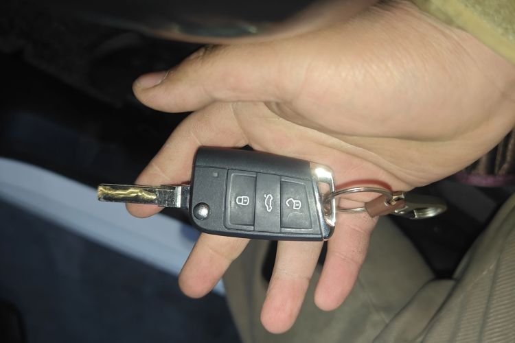 大众 高尔夫 2015款 1.6L 自动舒适型中控内饰11