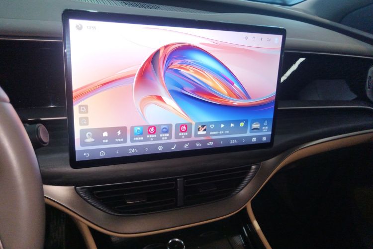 腾势D9 2022款 DM-i 970 四驱尊荣型中控内饰16