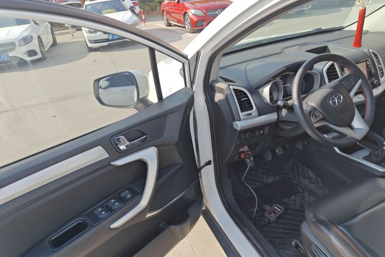 江汽集团 瑞风S3 2016款 1.5L 手动豪华智能型中控内饰20