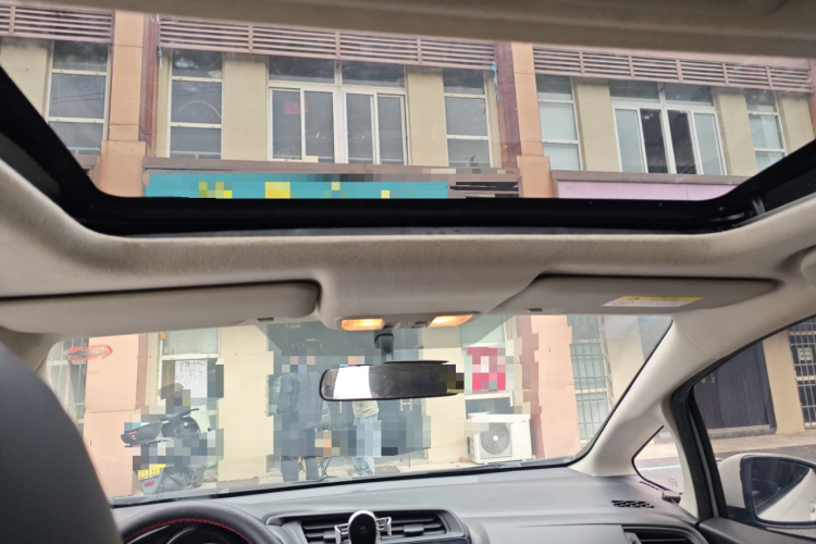 本田 飞度 2016款 1.5L LXS CVT舒适天窗版局部细节22