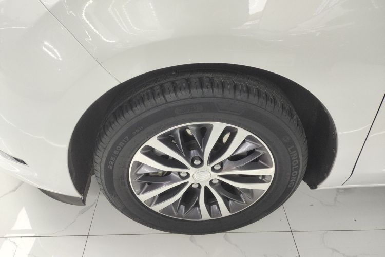 别克GL8 2020款 ES陆尊 653T 舒适型车身外观35