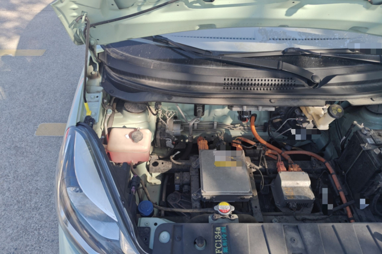 长安欧尚 奔奔E-Star 2021款 国民版 多彩款 磷酸铁锂（31.86kWh）局部细节9006