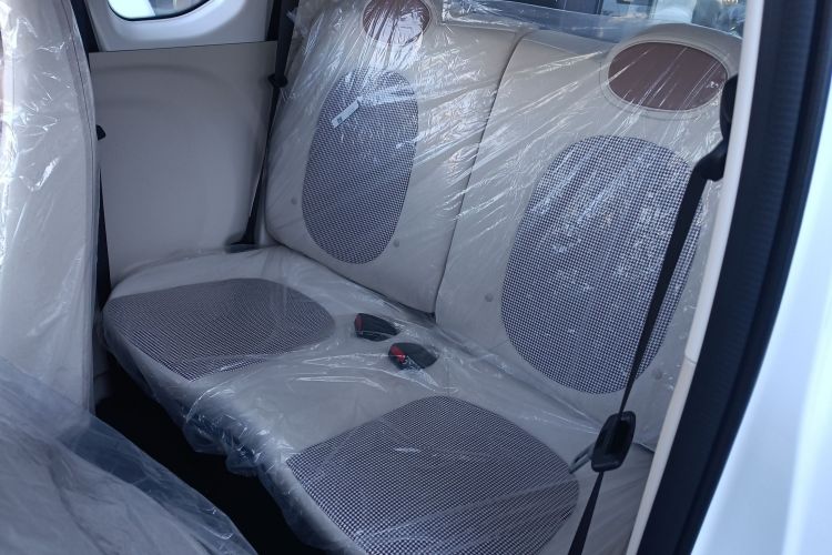 奔腾小马 2026款 222km 萌趣马 Plus中控内饰7004