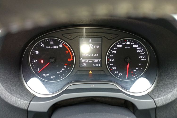 奥迪A3 2016款 Sportback 35 TFSI 风尚型中控内饰14