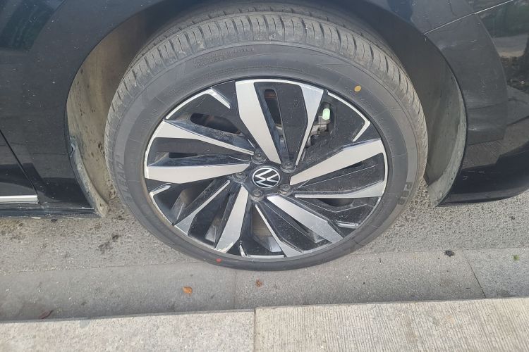 大众 帕萨特 2023款 330TSI 星空精英版车身外观10