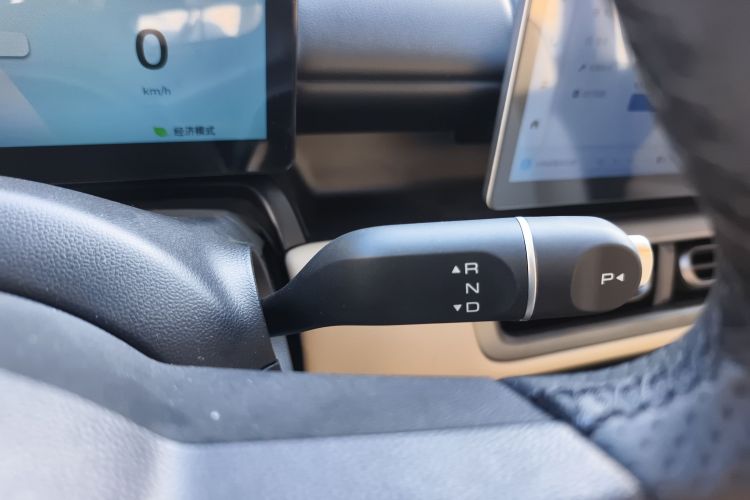 五菱汽车 五菱缤果PLUS 2024款 330km 五座版局部细节18