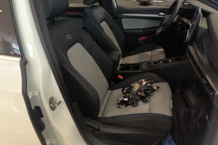 大众 高尔夫 2025款 300TSI R-Line局部细节41