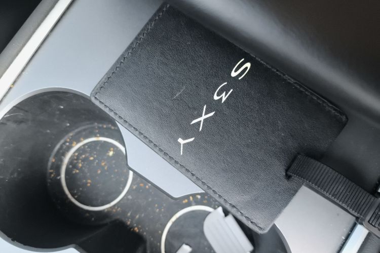 特斯拉 Model Y 2022款 改款 后轮驱动版中控内饰11