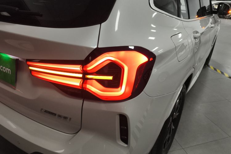 宝马X3 2022款 改款 xDrive25i M运动套装车身外观6006