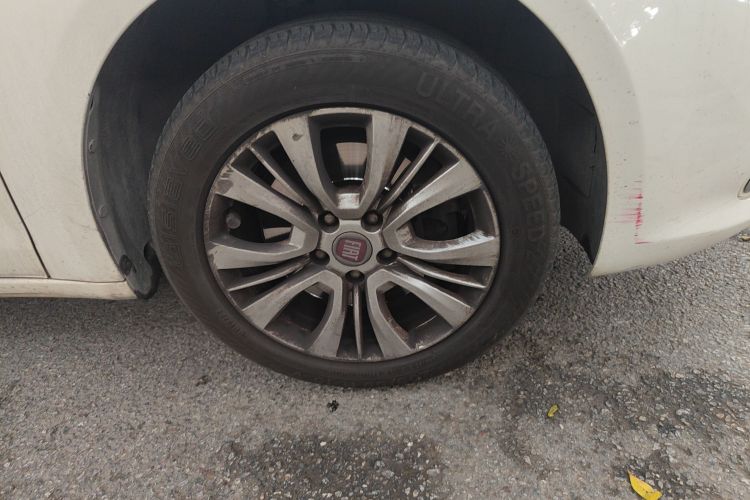 菲亚特 菲翔 2015款 1.4T 自动劲享版车身外观10