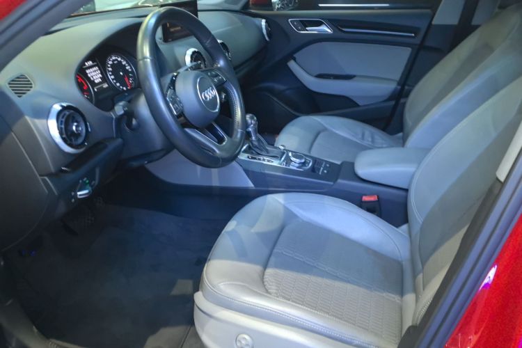 奥迪A3 2019款 Limousine 35 TFSI 时尚型 国VI中控内饰19