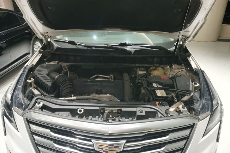 凯迪拉克XT5 2016款 28T 四驱豪华型机舱底盘24