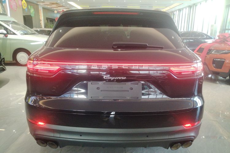 保时捷 2019款 Cayenne 3.0T车身外观6004