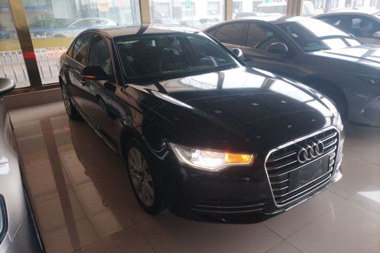 奥迪A6L 2014款 30 FSI 技术型车身外观3