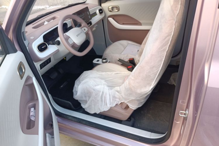 吉利银河 熊猫 2025款 210km 元气熊中控内饰20