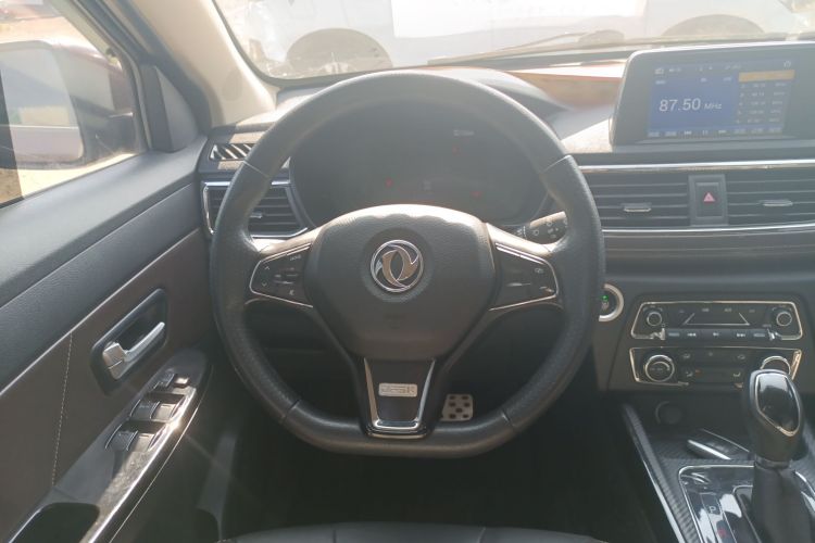 东风风光 风光370 2020款 S370 1.5L CVT豪华型 5座中控内饰13