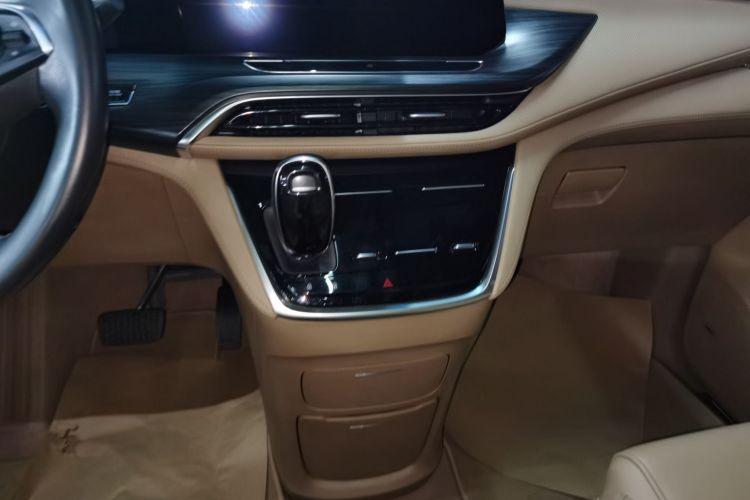别克GL8 2020款 ES陆尊 653T 旗舰型局部细节18