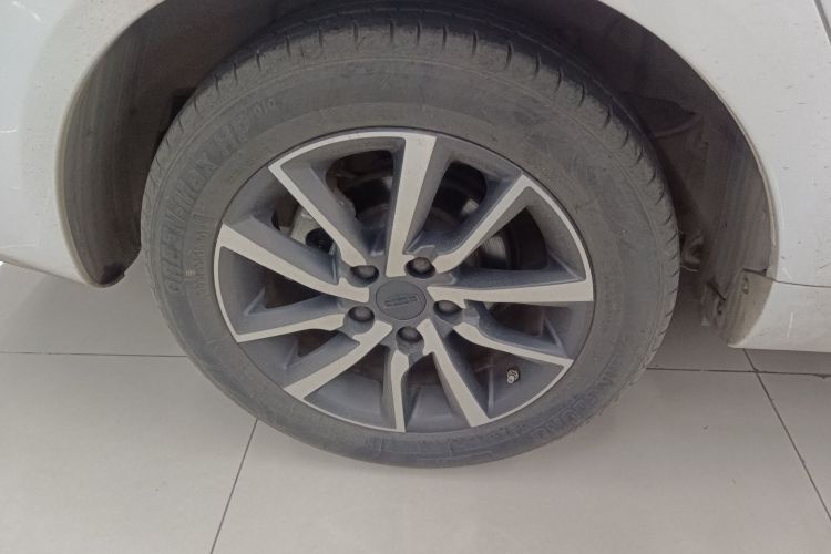 吉利汽车 帝豪 2019款 领军版 1.5L CVT向上亚运版 国VI车身外观6008