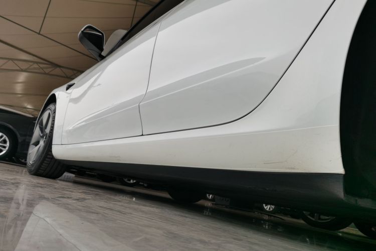 特斯拉 Model 3 2021款 改款 标准续航后驱升级版 3D1局部细节9002