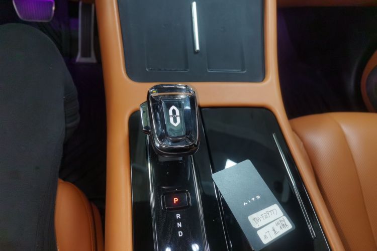 鸿蒙智行 问界M7 2024款 1.5T 智驾后驱Ultra版 5座局部细节18