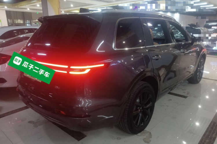 理想汽车 理想ONE 2021款 增程6座版车身外观6005