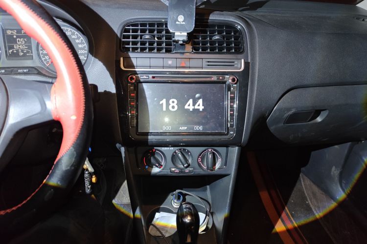 大众 Polo 2016款 1.4L 自动风尚型中控内饰16