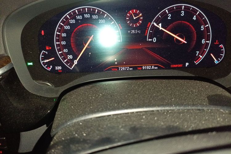 宝马5系 2019款 525Li 豪华套装中控内饰15