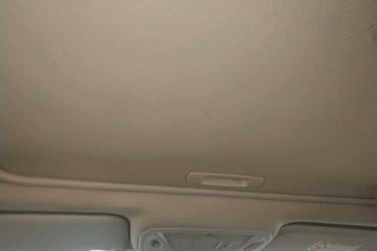 福特 福克斯 2018款 三厢经典 1.6L 自动风尚型智行版局部细节22