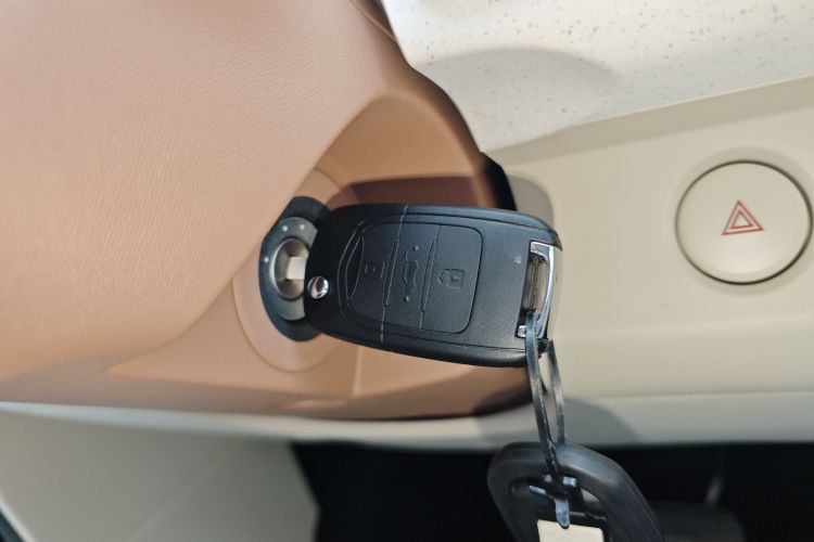 五菱汽车 宏光MINIEV 2024款 第三代 215km 青春版中控内饰11