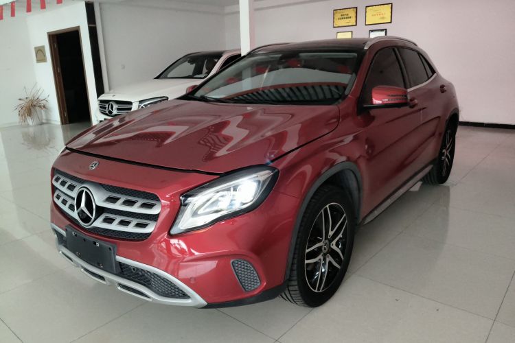 奔驰GLA 2017款 GLA 200 时尚型车身外观1