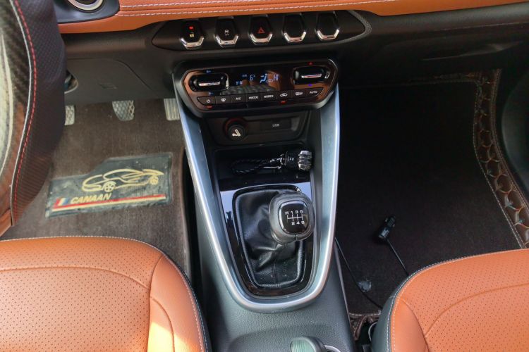 宝骏510 2019款 1.5L 手动优享型77kW 国VI中控内饰18