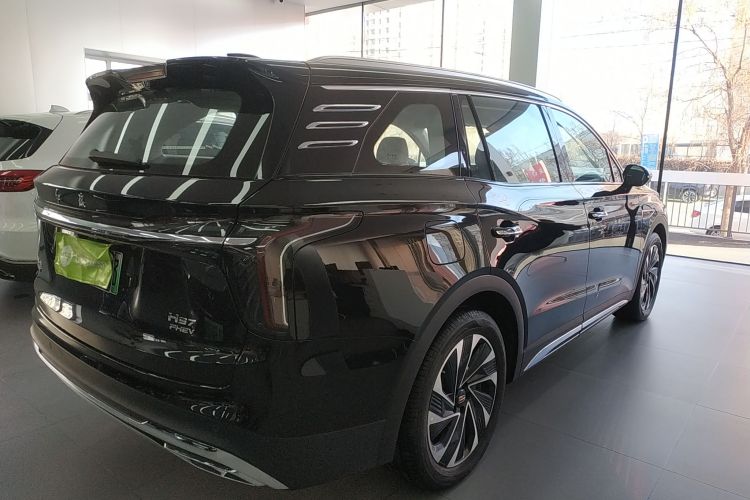 红旗HS7 PHEV 2024款 2.0T PHEV 四驱旗畅版 6座车身外观7