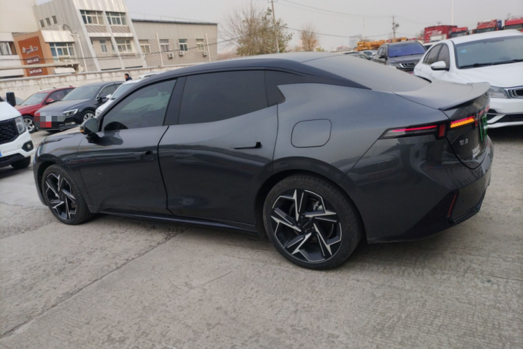 领克07 2024款 EM-P 126长续航 Ultra车身外观6003