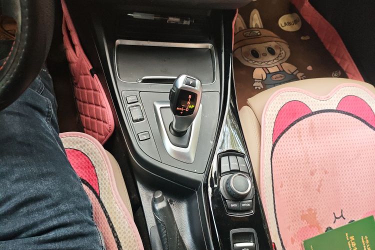 宝马2系(进口) 2019款 225i 敞篷轿跑车 运动设计套装中控内饰18