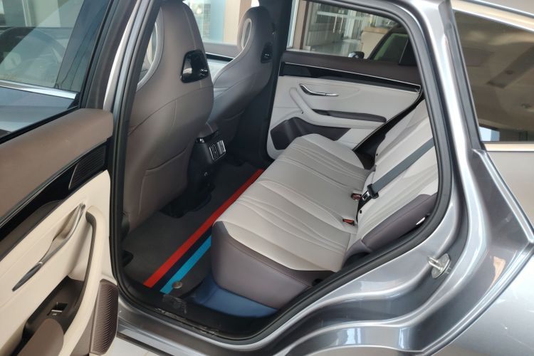 比亚迪 宋PLUS新能源 2025款 DM-i 智驾版 112KM 尊贵型中控内饰21