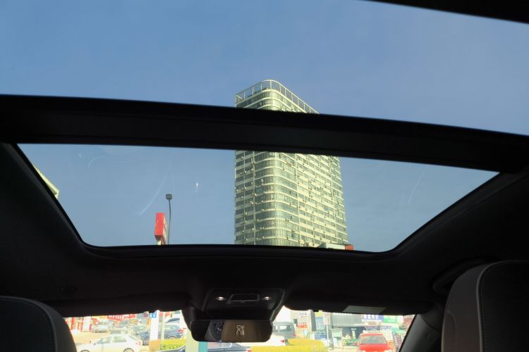 比亚迪 汉 2022款 EV 创世版 715KM前驱旗舰型局部细节22