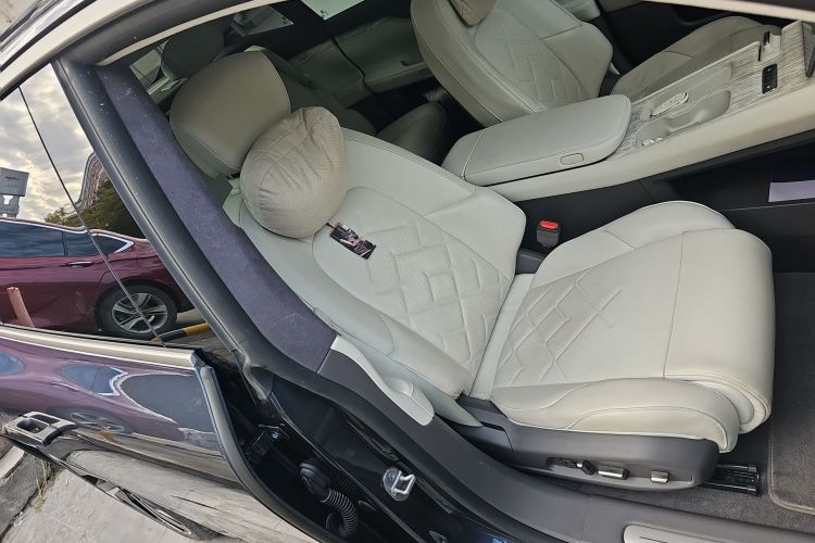 蔚来ET7 2022款 100kWh 首发版局部细节41