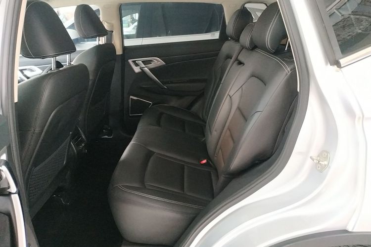 吉利汽车 博越 2016款 1.8TD 自动智联型中控内饰21