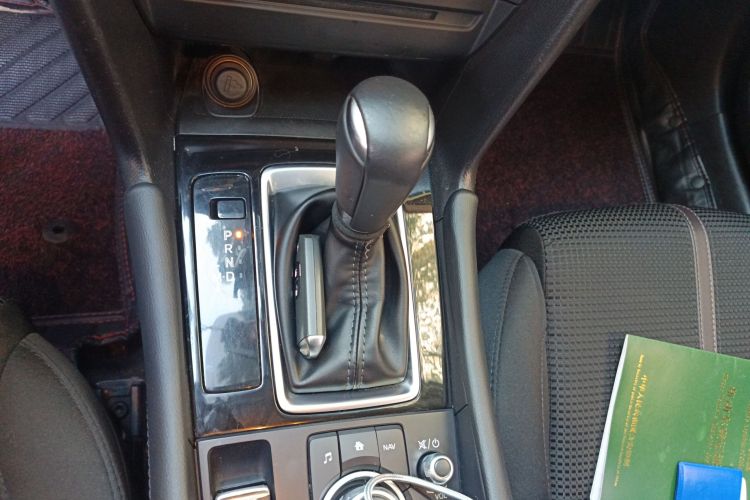 马自达3 昂克赛拉 2017款 两厢 2.0L 自动豪华型 国VI中控内饰18