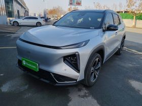 吉利银河 银河L7 2025款 EM-i 115km 探索+版