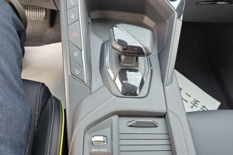 领克06 2023款 Remix 1.5T 劲Halo中控内饰18