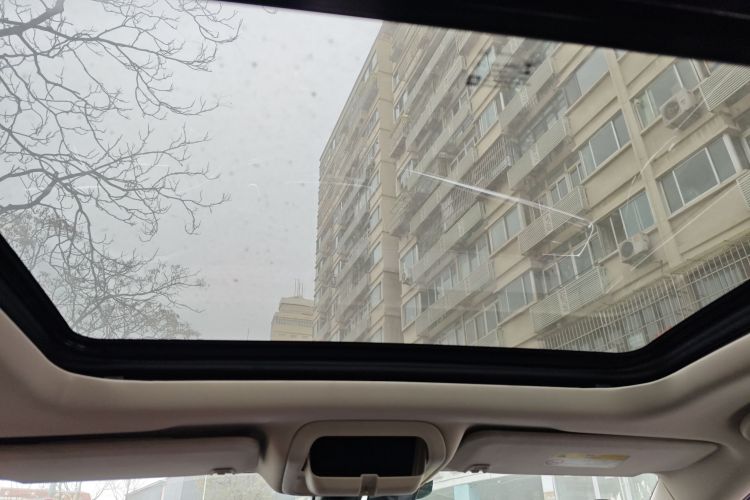 凯迪拉克XT5 2018款 25T 豪华型中控内饰22