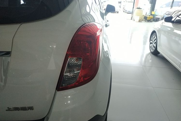 别克 昂科拉 2015款 1.4T 手动两驱都市进取型车身外观6006